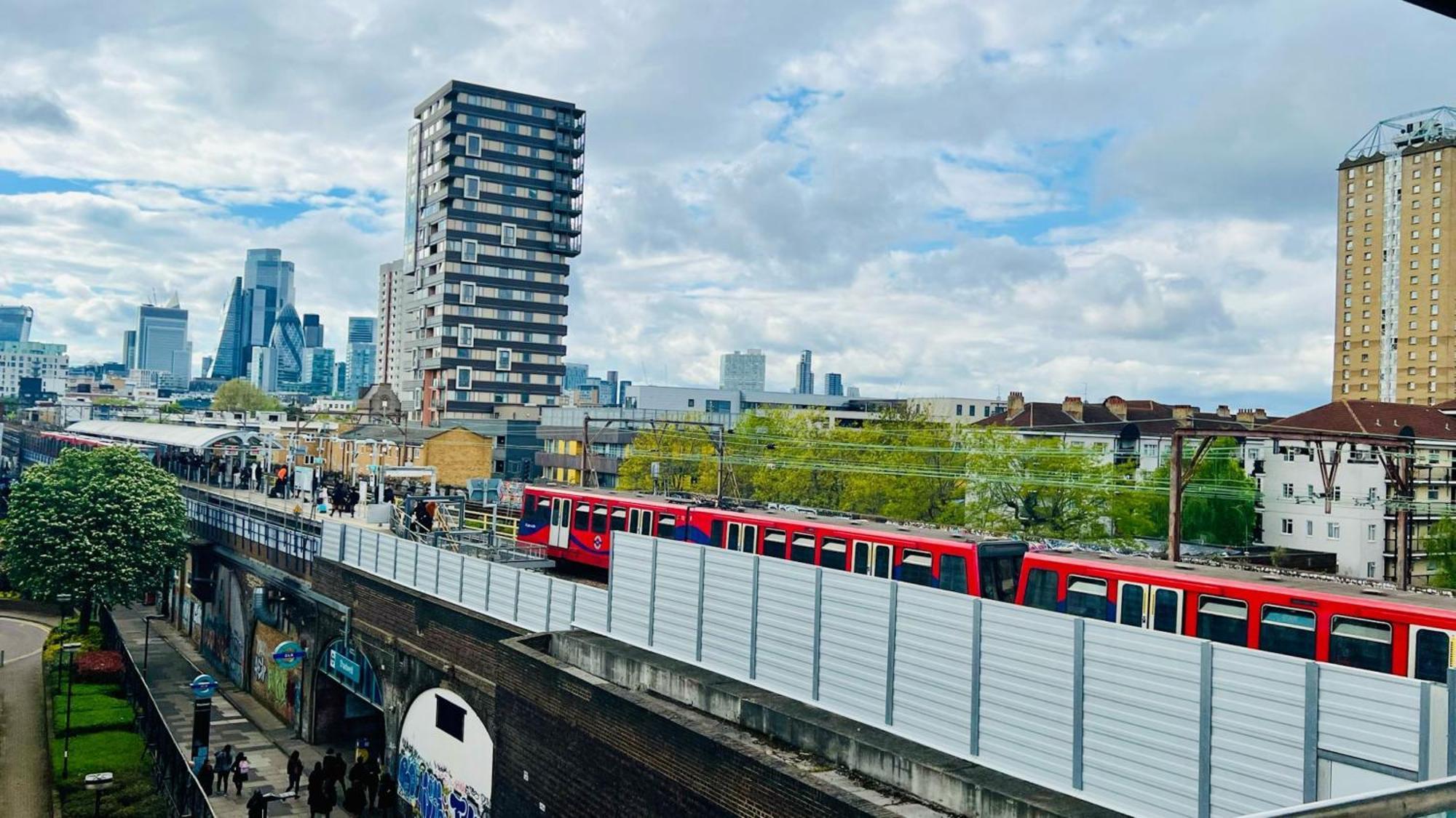 City View Sunset Luxurious Apartment In London Zone-1 Including One Family Twin Room With Its Own Stunning Private Terrace المظهر الخارجي الصورة